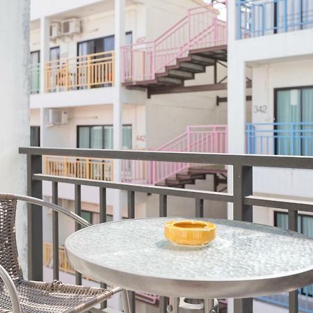 White Sky Boutique Hotel Patong Exterior foto