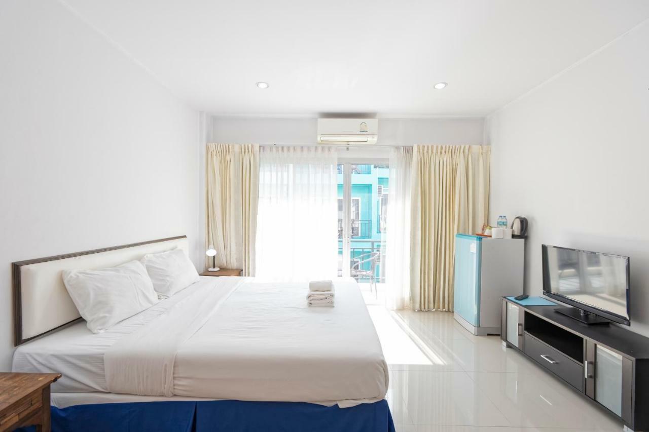 White Sky Boutique Hotel Patong Exterior foto