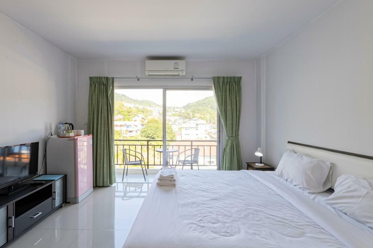 White Sky Boutique Hotel Patong Exterior foto